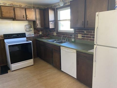 50 Glendale Cir, Ware, MA 01082 photo 4