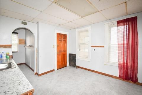 17-19 Parkside St, Springfield, MA 01104 photo 8