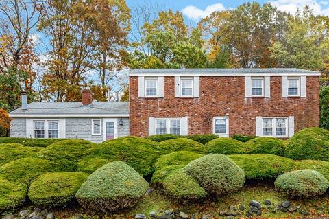 175 Summer St, Danvers, MA 01923 photo 1