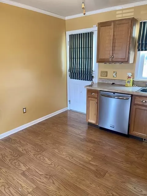 166 Mcgowan St, Fall River, MA 02723 photo 6