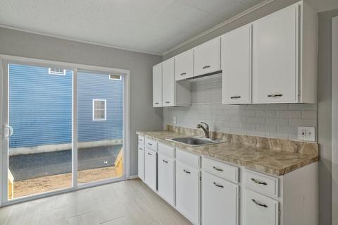 72 Wrentham Rd, Springfield, MA 01119 photo 14