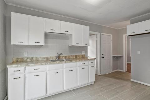 72 Wrentham Rd, Springfield, MA 01119 photo 12