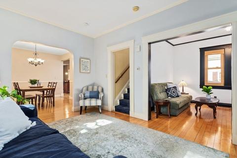 18 Winter St, Reading, MA 01867 photo 4