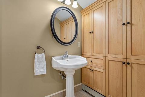 18 Winter St, Reading, MA 01867 photo 26