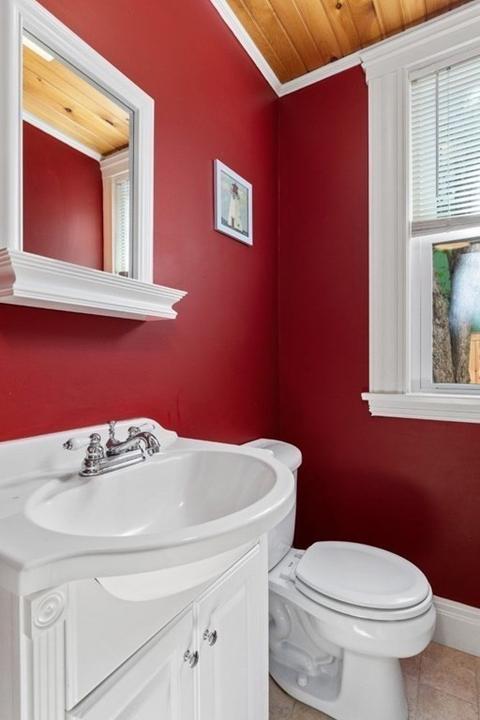 18 Winter St, Reading, MA 01867 photo 8