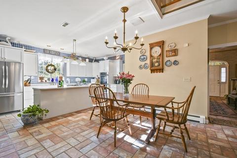 12 Talbott Farm Dr, Mendon, MA 01756 photo 11