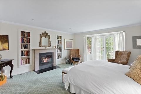 61 Cliff, Weston, MA 02493 photo 15