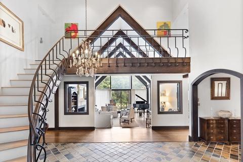 61 Cliff, Weston, MA 02493 photo 4