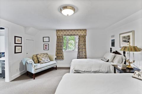 61 Cliff, Weston, MA 02493 photo 24