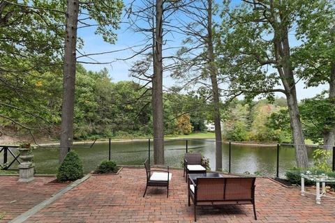 61 Cliff, Weston, MA 02493 photo 27