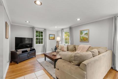 10 Maple St, Hudson, MA 01749 photo 18