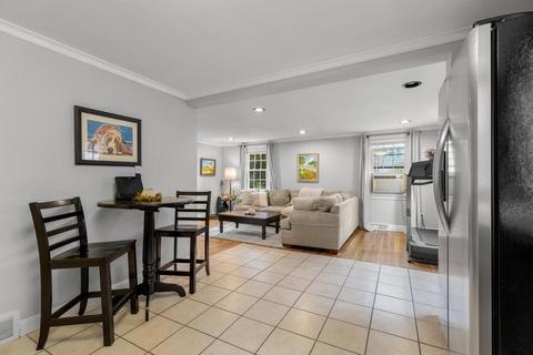 10 Maple St, Hudson, MA 01749 photo 17