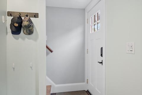 19 Appleton St, Saugus, MA 01906 photo 4