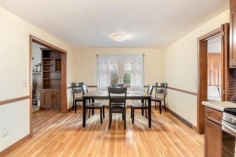 39 Matthews St, Dedham, MA 02026 photo 6