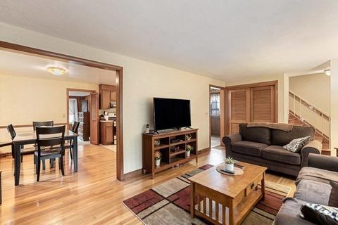 39 Matthews St, Dedham, MA 02026 photo 5