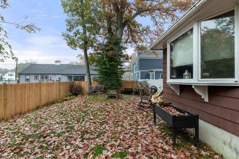 39 Matthews St, Dedham, MA 02026 photo 15