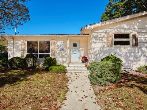 624 Florence, Fall River, MA 02720 photo 7