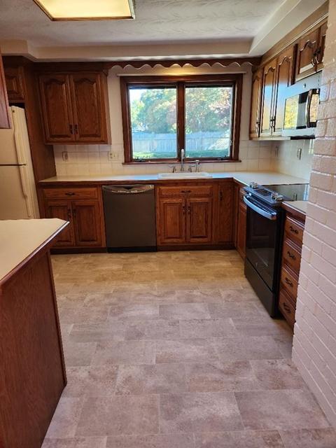 63 Gregory Rd, Framingham, MA 01701 photo 8