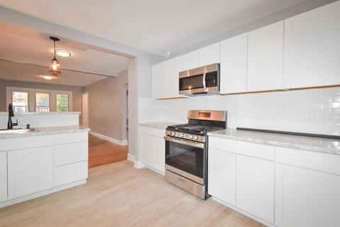 12 Haskin St, Springfield, MA 01109 photo 9