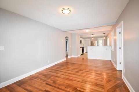 12 Haskin St, Springfield, MA 01109 photo 11