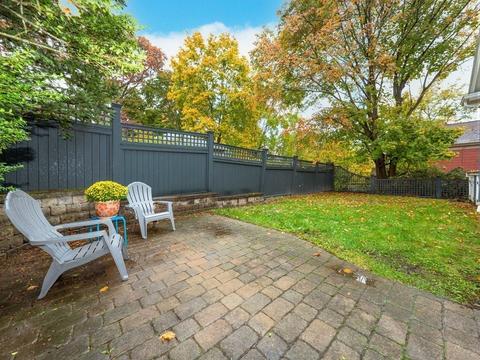 33 Walnut St, Arlington, MA 02476 photo 24