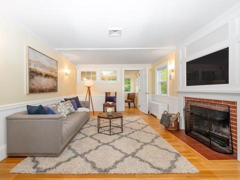 33 Walnut St, Arlington, MA 02476 photo 9