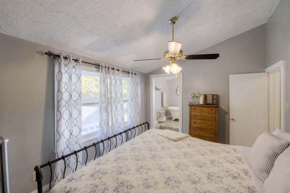  5 Doris St, Worcester, MA 01606 photo 26