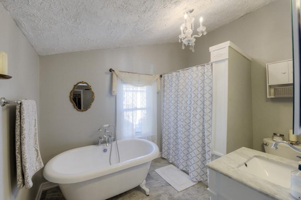 5 Doris St, Worcester, MA 01606 photo 29