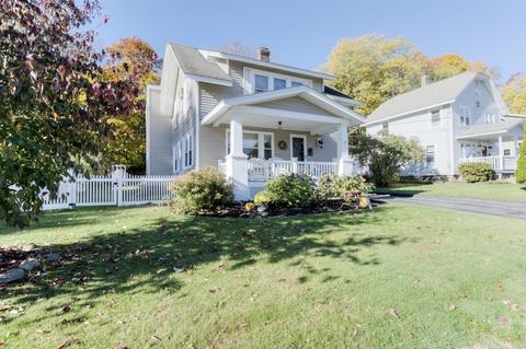5 Doris St, Worcester, MA 01606