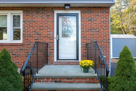 27 Vincent Rd, Dedham, MA 02026 photo 3