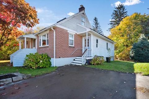 39 Tyson Rd, Worcester, MA 01606 photo 5