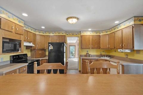 39 Tyson Rd, Worcester, MA 01606 photo 8