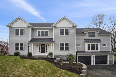 17 Orange St, Reading, MA 01867 photo 1