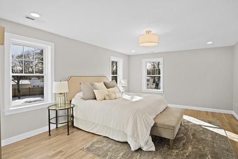 17 Orange St, Reading, MA 01867 photo 24