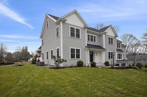 17 Orange St, Reading, MA 01867 photo 2
