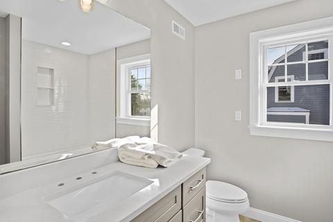 17 Orange St, Reading, MA 01867 photo 22