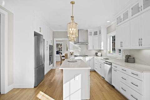 17 Orange St, Reading, MA 01867 photo 10