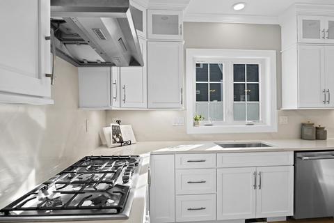 17 Orange St, Reading, MA 01867 photo 12