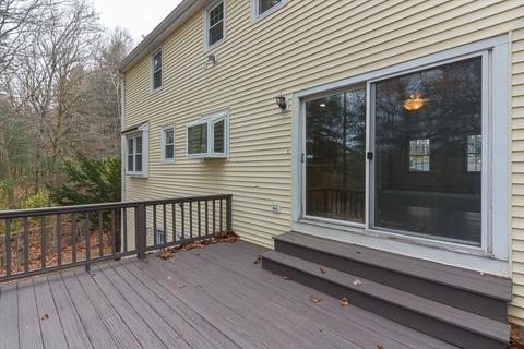 12 Bartlett Pl, Walpole, MA 02081 photo 4