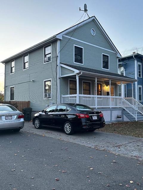 42 Thompson St, Springfield, MA 01109 photo 2