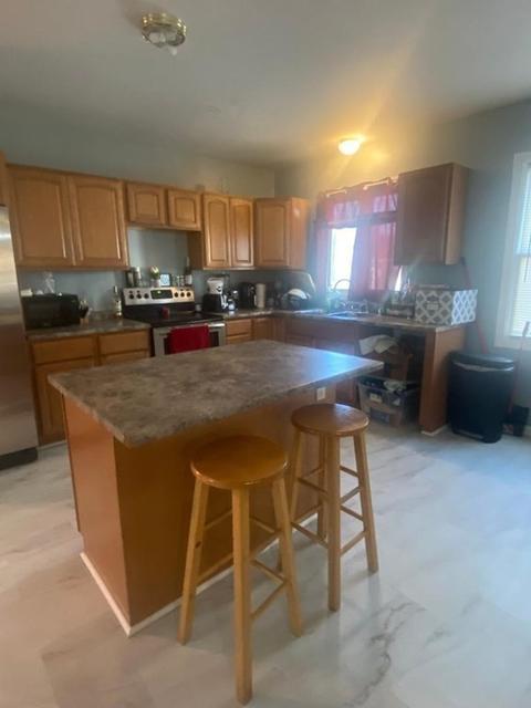 42 Thompson St, Springfield, MA 01109 photo 6