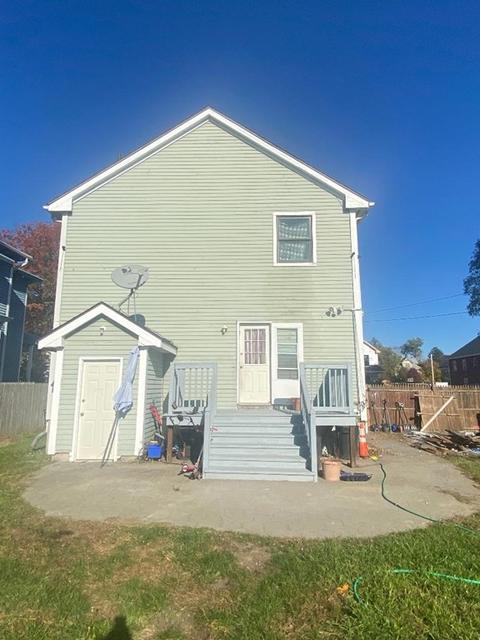 42 Thompson St, Springfield, MA 01109 photo 4