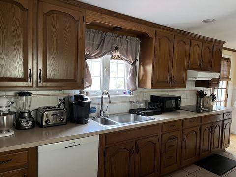 9 Seattle, Worcester, MA 01605 photo 5