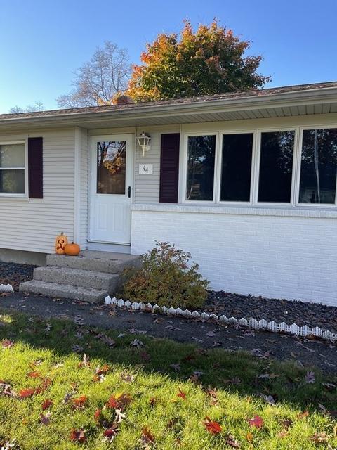 44 Gardner Rd, Chicopee, MA 01013 photo 2