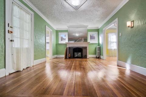 1 Agate Ave, Worcester, MA 01604 photo 4