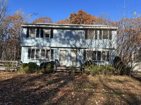 69 Monson Rd, Wales, MA 01081