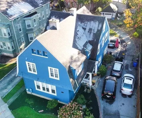 161 Highland Ave, Fall River, MA 02720 photo 2