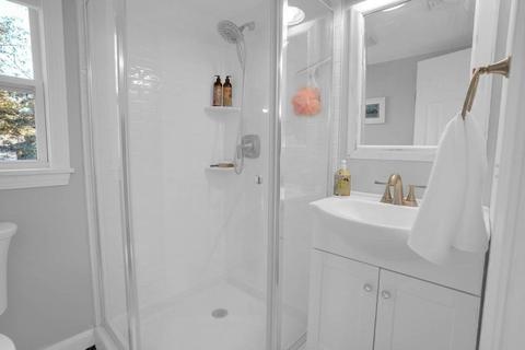 8 Franklin St, Wareham, MA 02571 photo 28