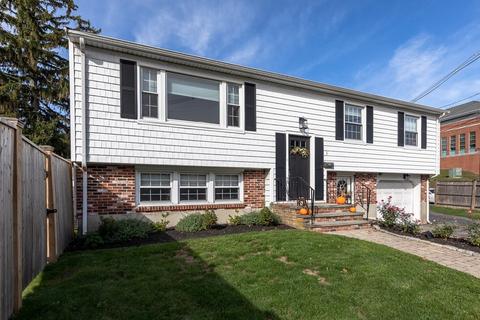 1 Tedesco St, Marblehead, MA 01945 photo 1
