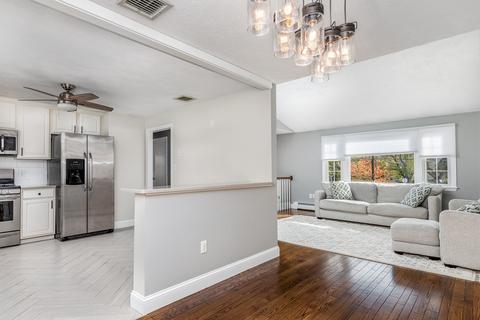 1 Tedesco St, Marblehead, MA 01945 photo 8